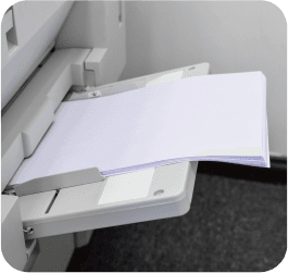 Opérateur de numérisation de documents à un numériseur de production